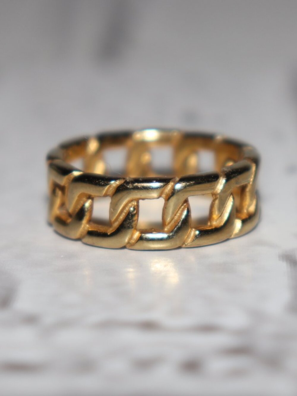 ✨ Gold Chain‑Link Band · Size 11 Bold modern style · Interlocking links · Sleek